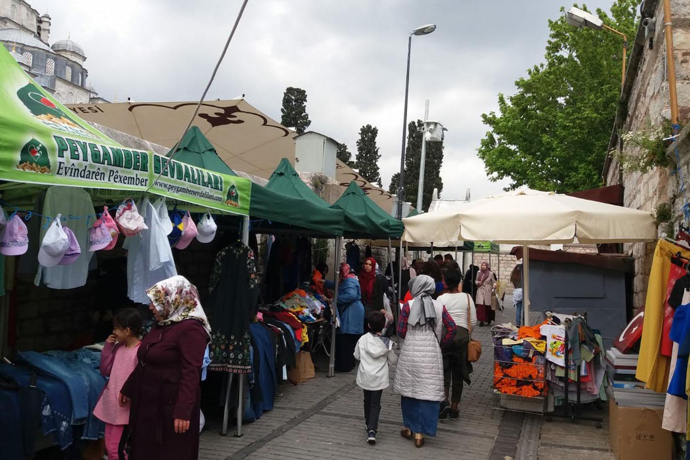 Marifet-Der'den muhtaçlar yararına kermes Marifet-Der'den muhtaçlar yararına kermes